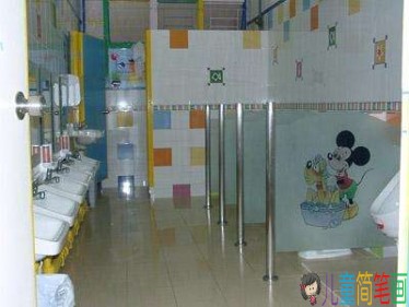 幼儿园厕所环境怎么布置图片?洗手间环创布置图片大全