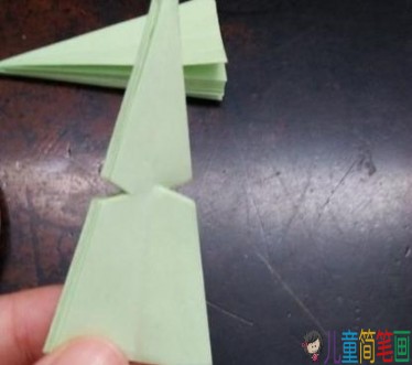 幼儿园手工雨伞，小彩纸怎么折雨伞
