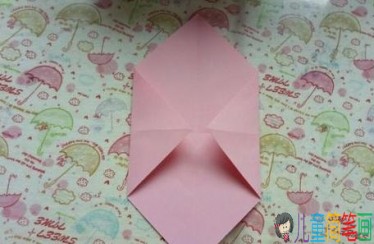 幼儿折小猪的简单折法，小猪手工折纸步骤图解