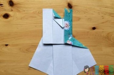 儿童手工折纸晚礼服折法