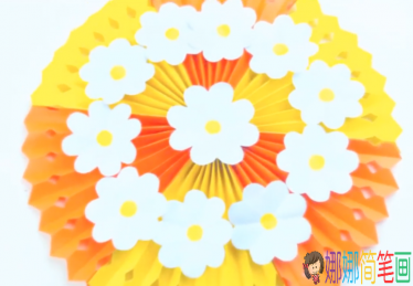 花朵剪纸挂饰制作方法五一劳动节手工小制作