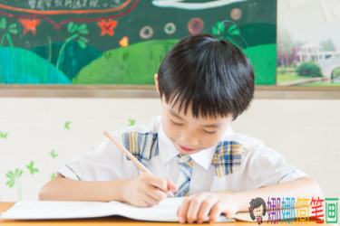 宝宝起名字哪些是需要避开的,起复杂的名字有用吗?