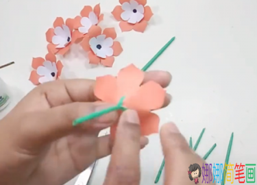 2019儿童节彩色花朵手工制作