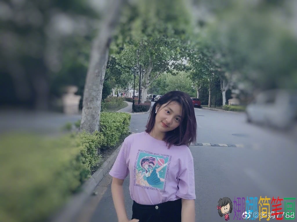女儿8岁涂口红13岁染发 黄磊教育方式引争议