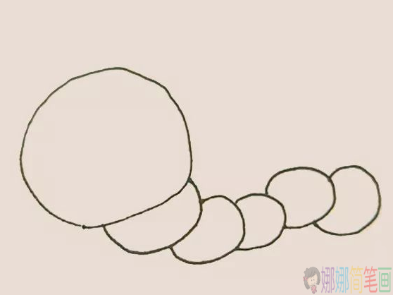 简单又可爱的毛毛虫简笔画