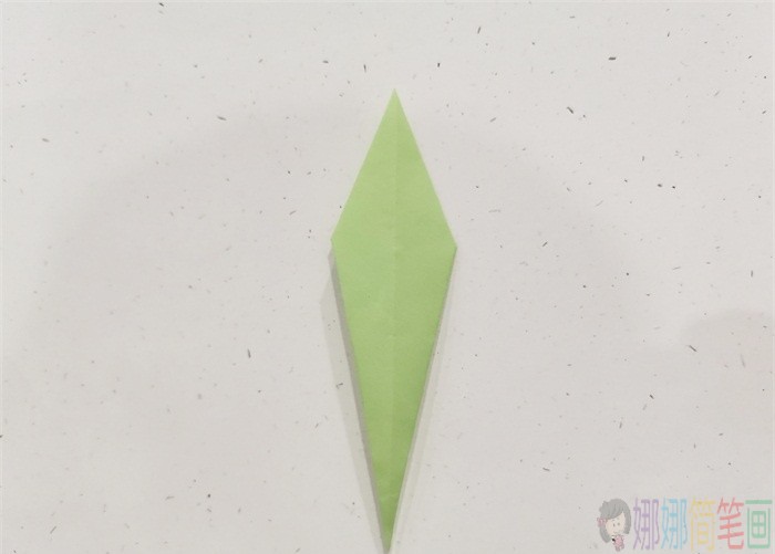 郁金香花朵折纸教程图解