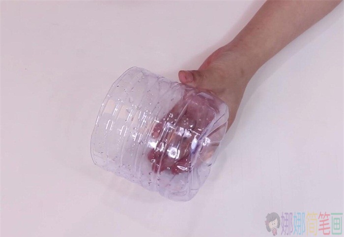 废旧塑料瓶创意手工教程
