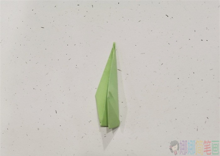 郁金香花朵折纸教程图解