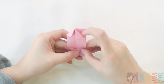 莲花手工折纸图解步骤