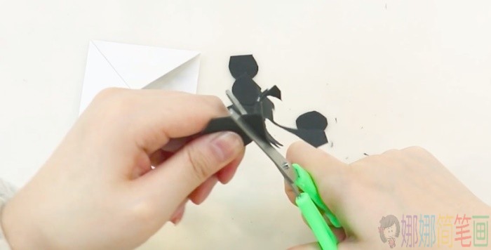 熊猫手工折纸书签制作教程