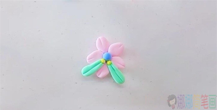 儿童手工粘土花朵的制作教程