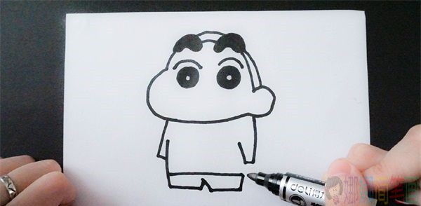 蜡笔小新动画人物简笔画