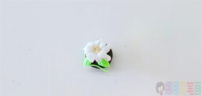 儿童手工粘土花朵的制作教程